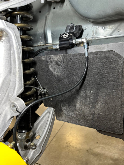 2009-15 CTSv2 Dual Line Lock Kit w/ Brackets